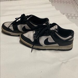 Used Nike panda dunks